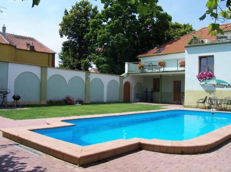 Penzion Barina Дольни-Дунаёвице Экстерьер фото